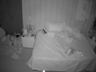 voyeurcam-casa-salsa-bedroom-1