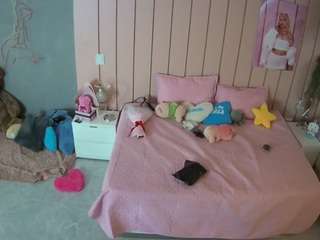 voyeurcam-casa-salsa-bedroom-1