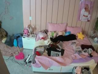 voyeurcam-casa-salsa-bedroom-1