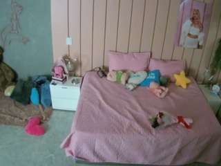voyeurcam-casa-salsa-bedroom-1