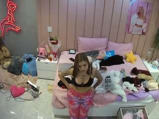 voyeurcam-casa-salsa-bedroom-1