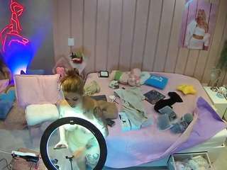 voyeurcam-casa-salsa-bedroom-1