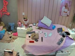 voyeurcam-casa-salsa-bedroom-1