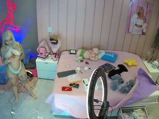 voyeurcam-casa-salsa-bedroom-1