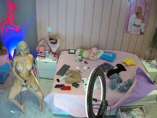 voyeurcam-casa-salsa-bedroom-1