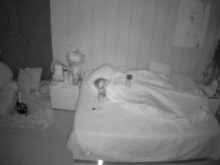 voyeurcam-casa-salsa-bedroom-1