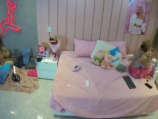 voyeurcam-casa-salsa-bedroom-1
