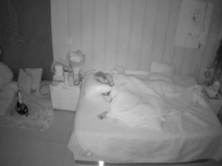 voyeurcam-casa-salsa-bedroom-1