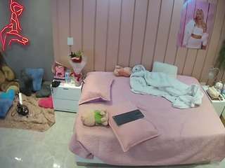 voyeurcam-casa-salsa-bedroom-1