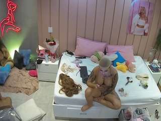 voyeurcam-casa-salsa-bedroom-1