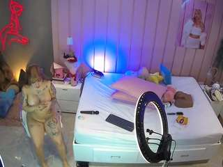 voyeurcam-casa-salsa-bedroom-1
