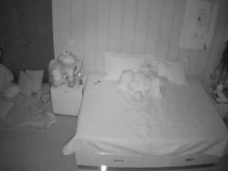 voyeurcam-casa-salsa-bedroom-1