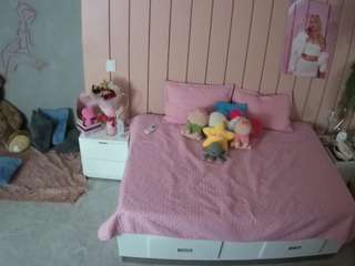 voyeurcam-casa-salsa-bedroom-1