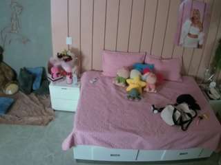 voyeurcam-casa-salsa-bedroom-1