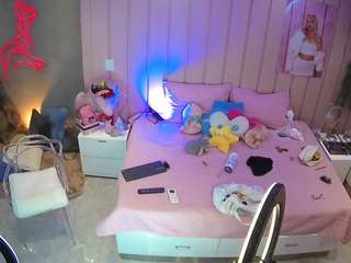 voyeurcam-casa-salsa-bedroom-1
