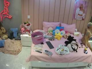 voyeurcam-casa-salsa-bedroom-1