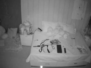 voyeurcam-casa-salsa-bedroom-1