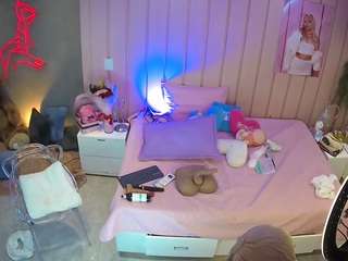 voyeurcam-casa-salsa-bedroom-1