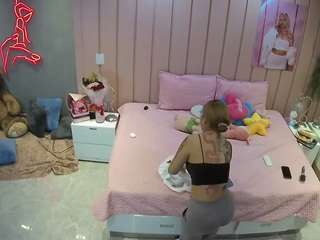 voyeurcam-casa-salsa-bedroom-1