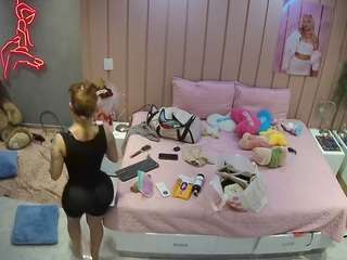 voyeurcam-casa-salsa-bedroom-1