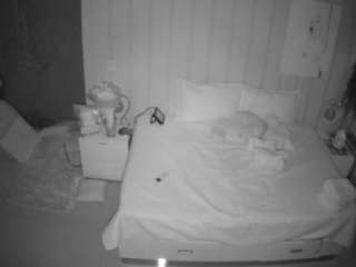 voyeurcam-casa-salsa-bedroom-1