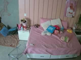 voyeurcam-casa-salsa-bedroom-1