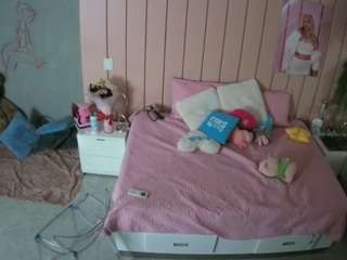 voyeurcam-casa-salsa-bedroom-1