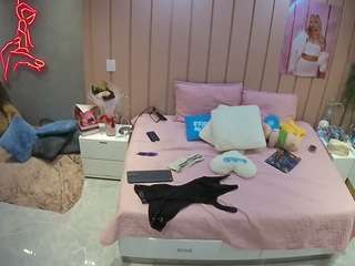 voyeurcam-casa-salsa-bedroom-1
