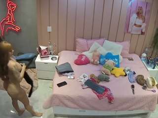 voyeurcam-casa-salsa-bedroom-1
