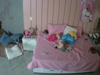voyeurcam-casa-salsa-bedroom-1