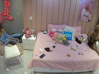 voyeurcam-casa-salsa-bedroom-1