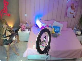 voyeurcam-casa-salsa-bedroom-1