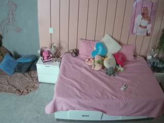 voyeurcam-casa-salsa-bedroom-1