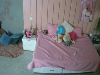 voyeurcam-casa-salsa-bedroom-1