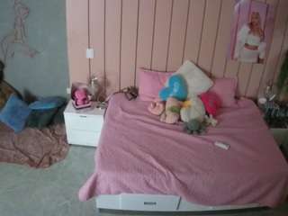 voyeurcam-casa-salsa-bedroom-1