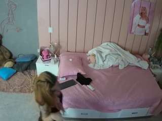 voyeurcam-casa-salsa-bedroom-1