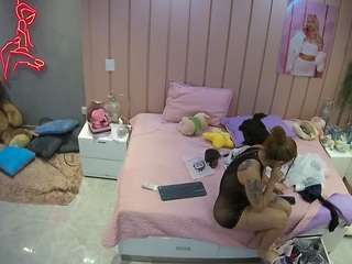 voyeurcam-casa-salsa-bedroom-1