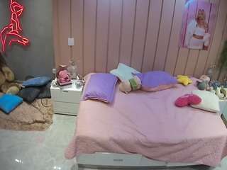 voyeurcam-casa-salsa-bedroom-1