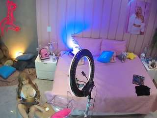 voyeurcam-casa-salsa-bedroom-1