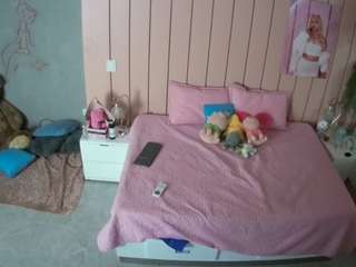 voyeurcam-casa-salsa-bedroom-1