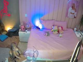 voyeurcam-casa-salsa-bedroom-1