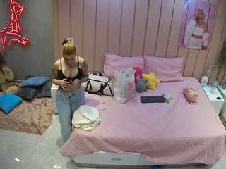 voyeurcam-casa-salsa-bedroom-1