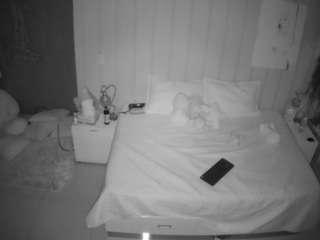 voyeurcam-casa-salsa-bedroom-1