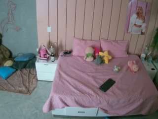 voyeurcam-casa-salsa-bedroom-1