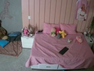 voyeurcam-casa-salsa-bedroom-1