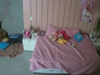 voyeurcam-casa-salsa-bedroom-1