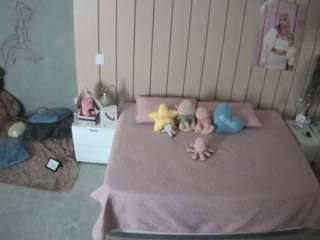 voyeurcam-casa-salsa-bedroom-1