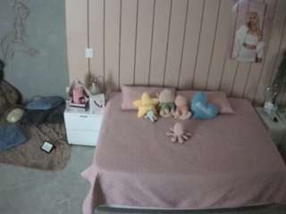 voyeurcam-casa-salsa-bedroom-1