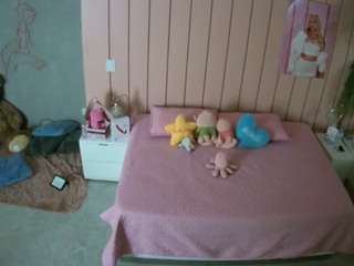voyeurcam-casa-salsa-bedroom-1
