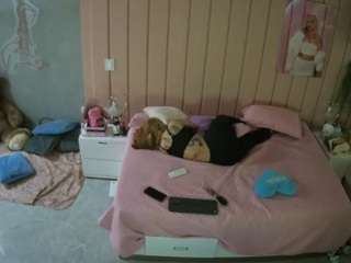 voyeurcam-casa-salsa-bedroom-1